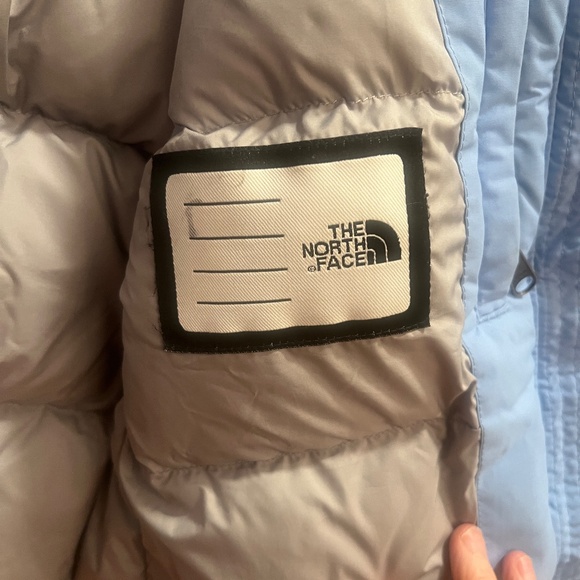 THE NORTH FACE Girl's Down Filled Hooded Jacket - Picture 10 of 10